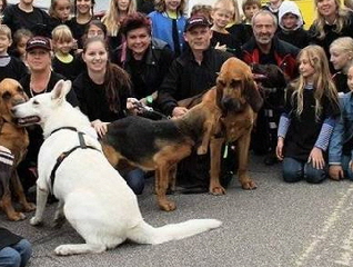 Angie mit Hunde und Kinder 1